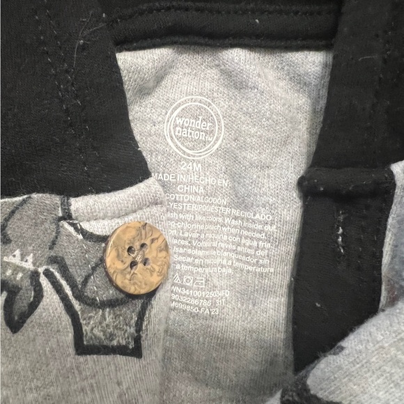 Halloween Bat Print Baby Onesie - Picture 4 of 4